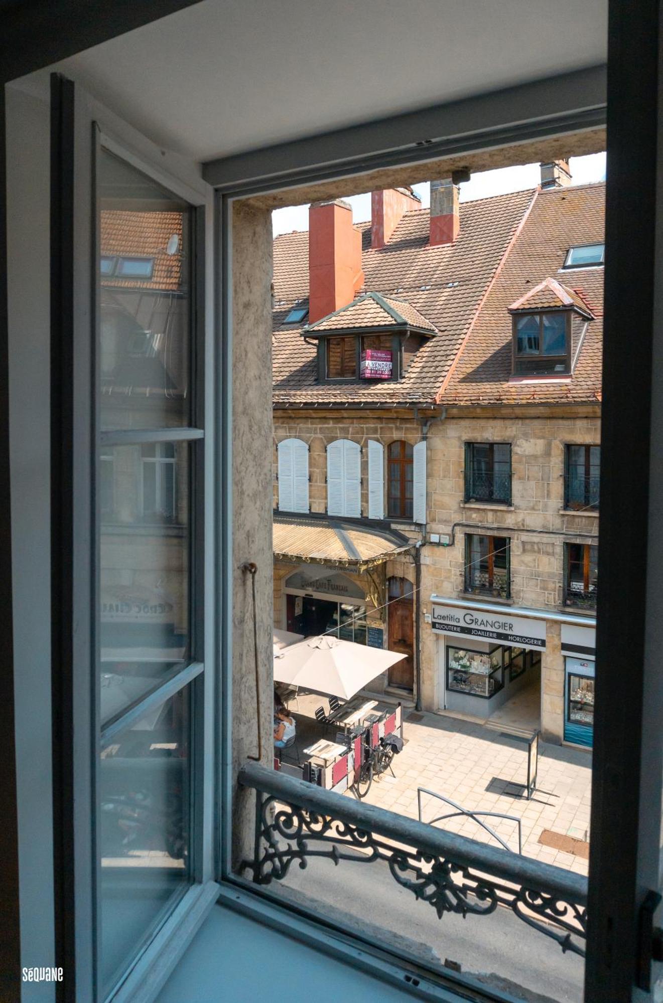 Hypercentre, Calme, Cosy - Le Saint-Pierre Apartment Pontarlier Exterior photo
